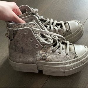 FengChenWang Converse canvas destruction shoes Size 5 almost new sneakers